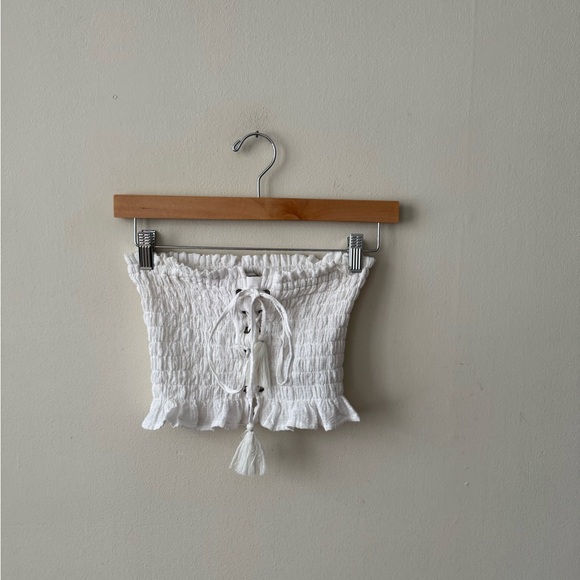 American Eagle Outfitters White Strapless Ruffle Crop Top - Picture 5 of 9